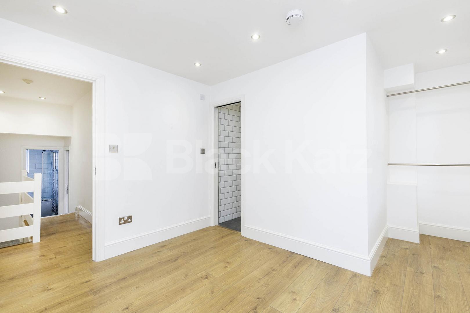 Modern Apartment Edinburgh Road, Hanwell